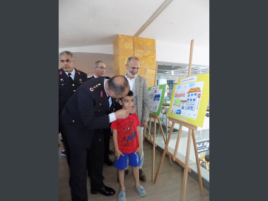 Etkinlikler - Çocuk Gözünden Jandarma Sergisi!